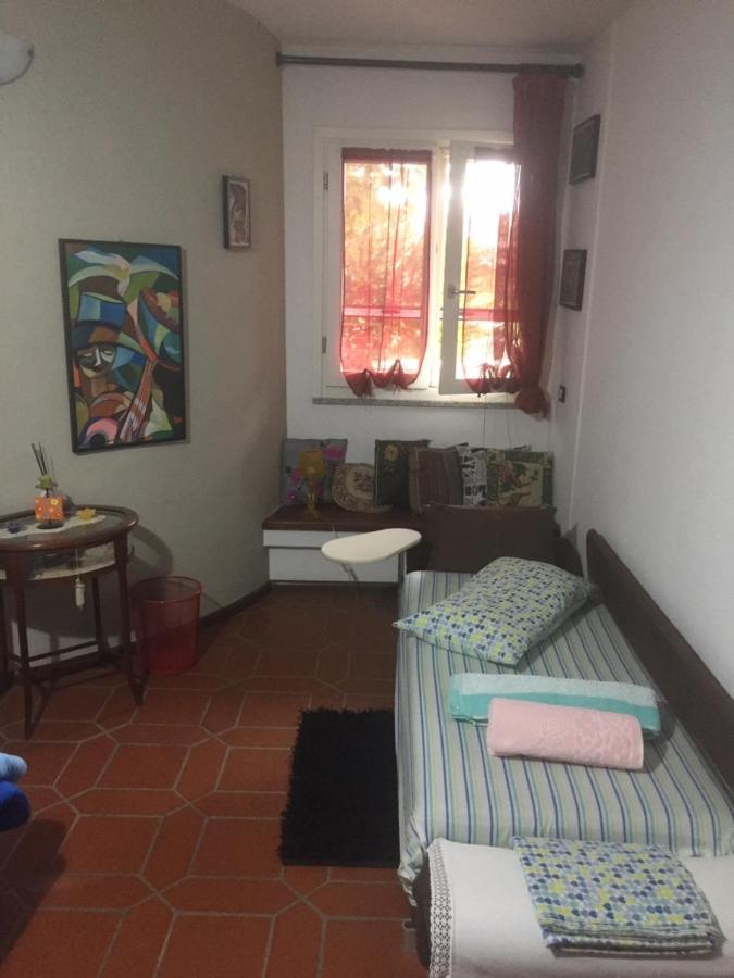 B&B Filomena Santa Giusta Eksteriør billede