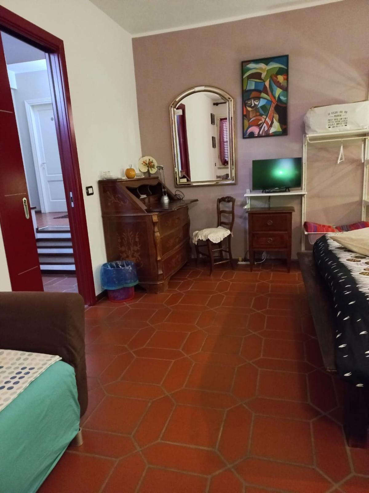 B&B Filomena Santa Giusta Eksteriør billede
