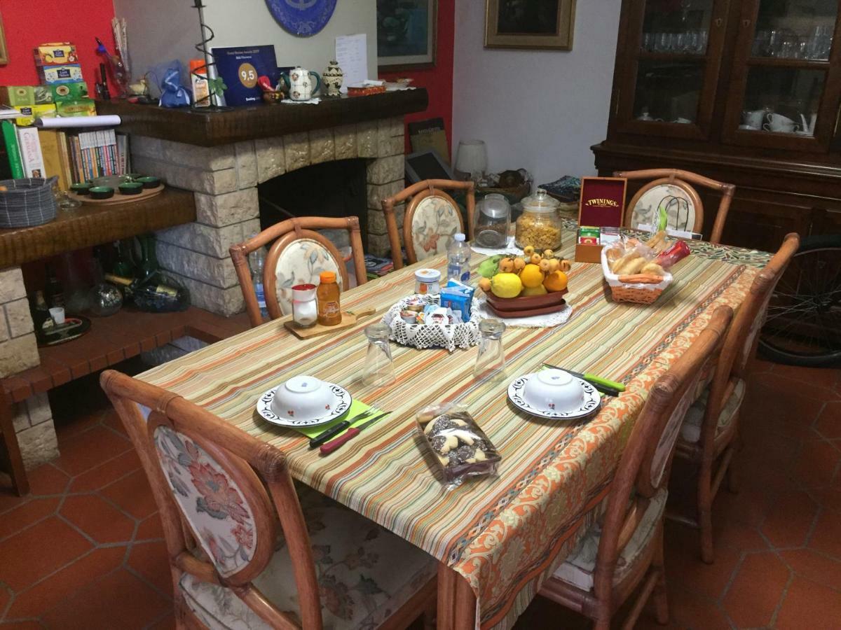 B&B Filomena Santa Giusta Eksteriør billede