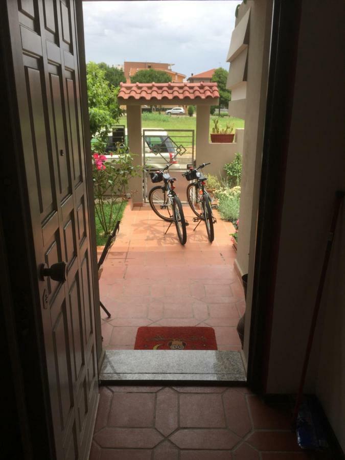 B&B Filomena Santa Giusta Eksteriør billede
